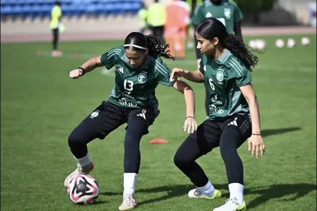 المعسكر يهدف إلى رفع الجاهزية البدنية والفنية للاعبات (الشرق الأوسط)