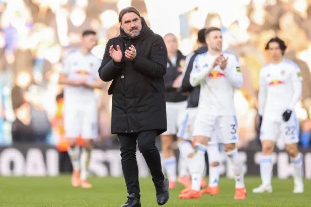 دانيال فاركي المدير الفني لفريق ليدز يونايتد (إ.ب.أ)