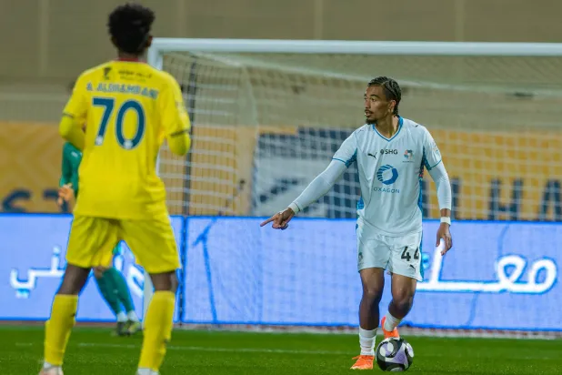 جانب من المواجهة التي كسبها نيوم بثنائية (نادي نيوم)