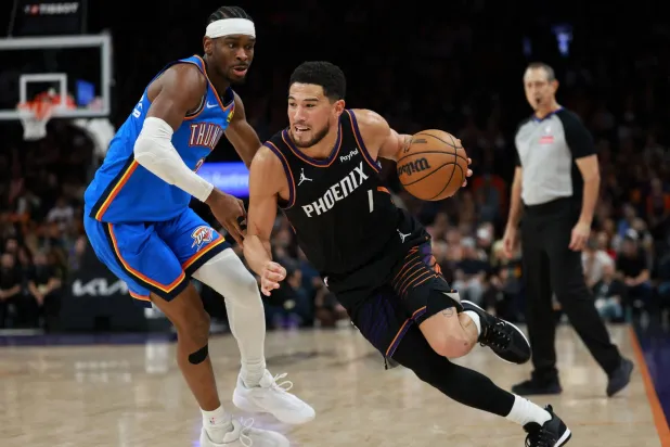 «إن بي إيه»: بوكر يقود صنز للفوز على أوكلاهوما في الثانية الأخيرة 