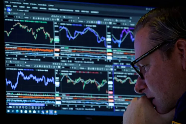 متداول في بورصة نيويورك (أرشيفية - رويترز)