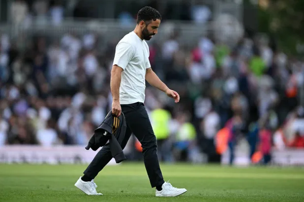 اموريم يترك يونايتد بعد مسيرة قصيرة شهدت أسوأ النتائج (ا ف ب)