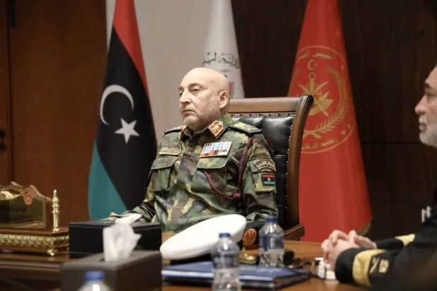 الحداد في اجتماع قادة عسكريين ليبيين قبل سقوط طائرته في تركيا (رئاسة الأركان في غرب ليبيا)