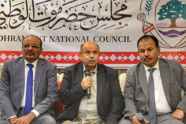 Vali Salim el-Hanbaşi, Seyun'da Hadramut Ulusal Konseyi genel merkezinin açılışının ardından (Hadramut Ulusal Konseyi)