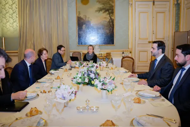 عشاء عمل في باريس بين وزير الخارجية الفرنسي ونظيره السوري أسعد الشيباني (الخارجية السورية)