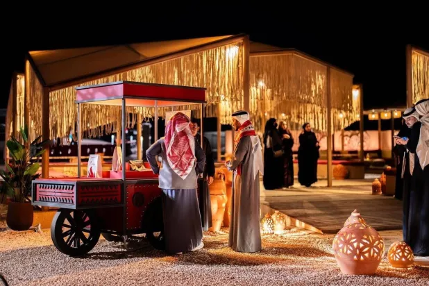 يستوحي «منزال» الدرعية تجربته الثقافية من روح الدرعية وتاريخها العريق (واس)