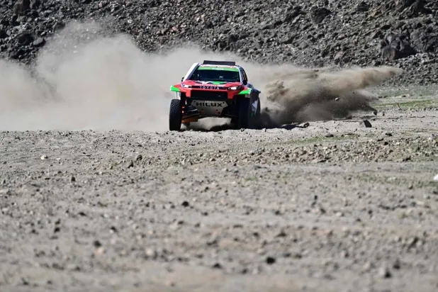 يزيد الراجحي عانى من أعطال متلاحقة في السباق (أ.ف.ب)