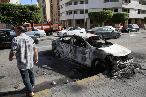بعض الليبيين باتوا يتخوفون من ترسيخ اسم بلادهم بوصفها «مرجعاً جاهزاً للفوضى والانهيار» (الشرق الأوسط)