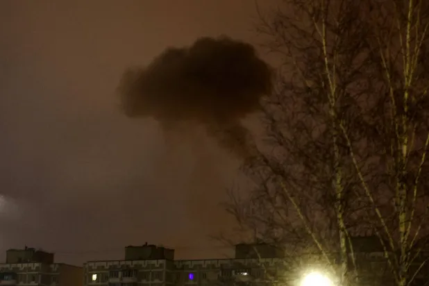 Smoke rises from an apartment building that was hit by a Russian drone strike, amid Russia’s attack on Ukraine, in Kyiv, Ukraine January 9, 2026. REUTERS/Valentyn Ogirenko