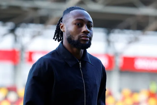 الغاني أنطوان سيمينيو لاعب سيتي (رويترز)