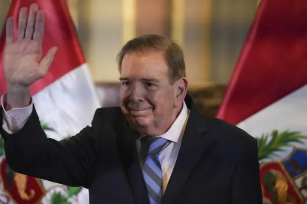 المعارض الفنزويلي إدموندو غونزالس أوروتيا (أ.ف.ب)