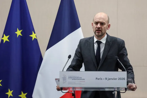 وزير الخارجية الفرنسي جان نويل بارو (رويترز)