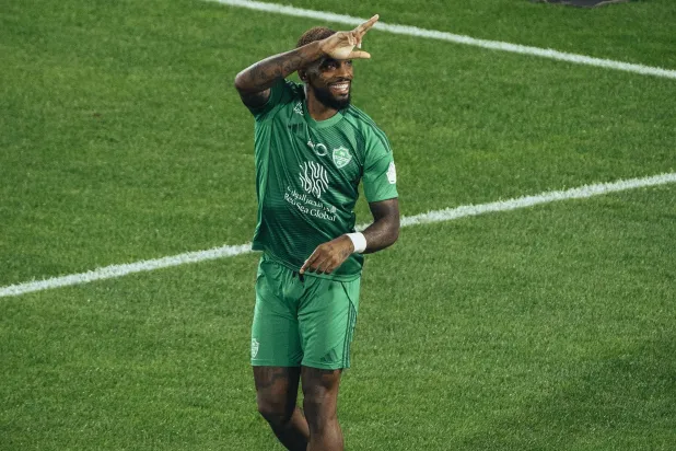 توني محتفلاً بالهدف (النادي الأهلي)