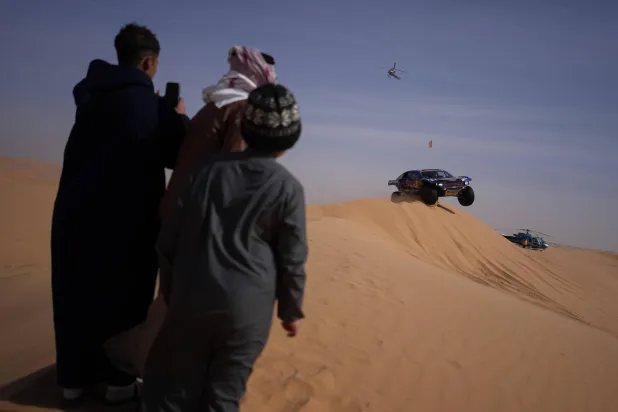 أبناء المملكة سجلوا تجارب ملهمة في السباق العريق (أ.ب)