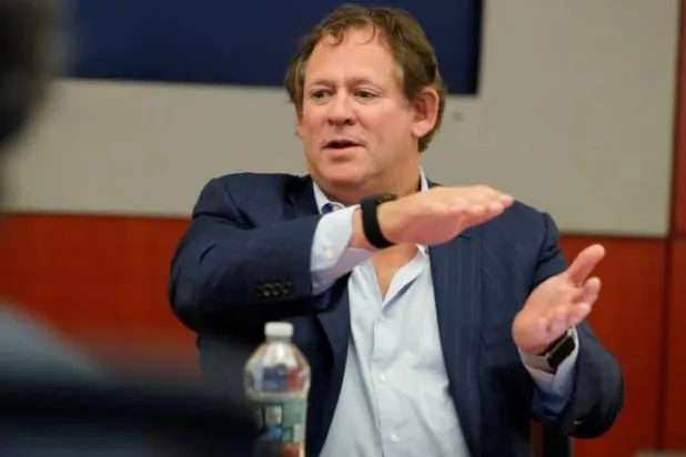 ريك ريدر من «بلاك روك» خلال قمة استثمارية في نيويورك (أرشيفية - رويترز)