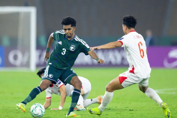 تلقى المنتخب السعودي خسارة جديدة تسببت في خروجه المبكر (المنتخب السعودي)