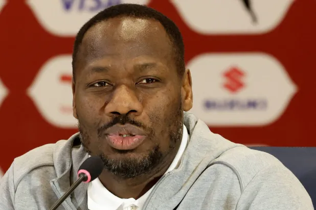 بابي ثياو مدرب السنغال (رويترز)