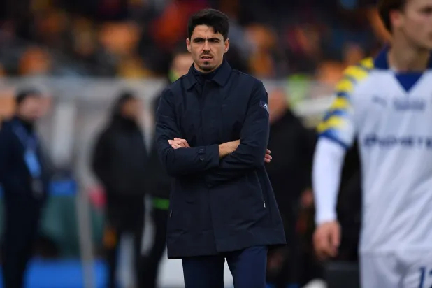 الإسباني كارلوس كويستا مدرب بارما الإيطالي (د.ب.أ)