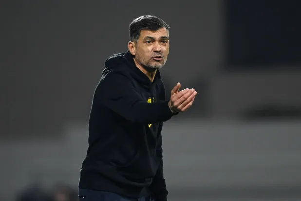 البرتغالي كونسيساو مدرب فريق الاتحاد (تصوير: علي خمج) 
