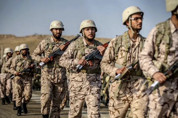 تقرير: جماعة كردية تعلن سيطرتها على قاعدة لـ«الحرس الثوري» غرب إيران 