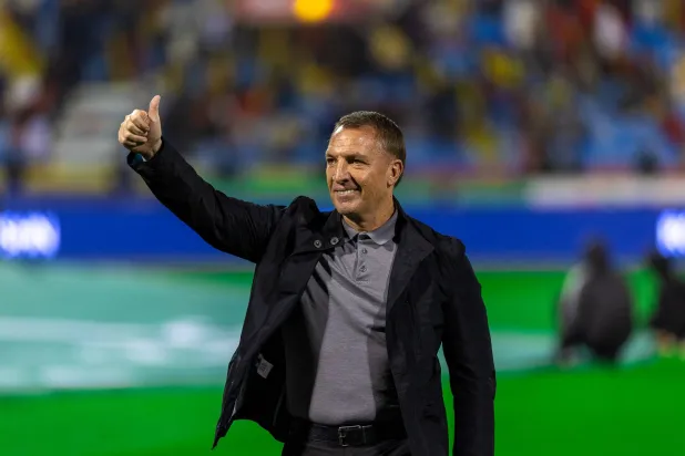 بريندان رودجرز مدرب فريق القادسية (تصوير: عيسى الدبيسي)