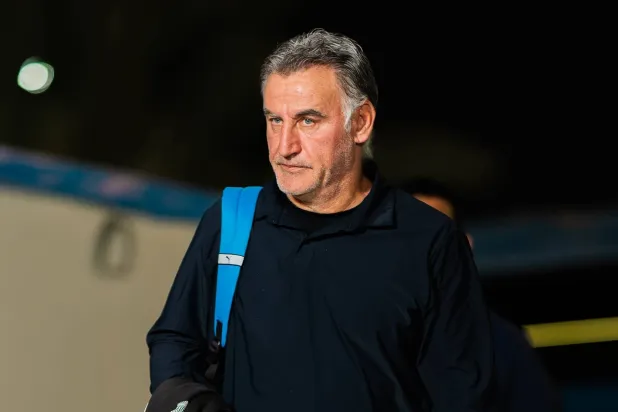 كريستوف غالتييه قال إنه يمتلك خبرة عمل تمتد لـ20 عاماً وأن ما حدث يسيء للمنافسة (نادي نيوم) 