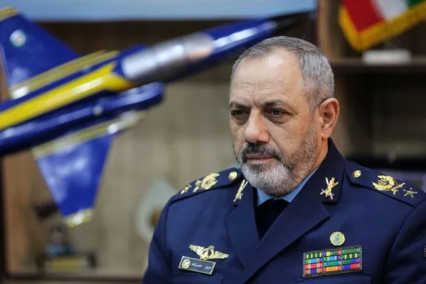 وزير الدفاع الإيراني عزيز نصير زاده (مهر)