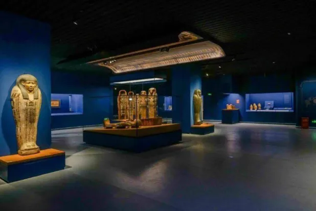 المعارض الأثرية المصرية اجتذبت أرقاماً قياسية للزوار في الخارج (وزارة السياحة والآثار)
