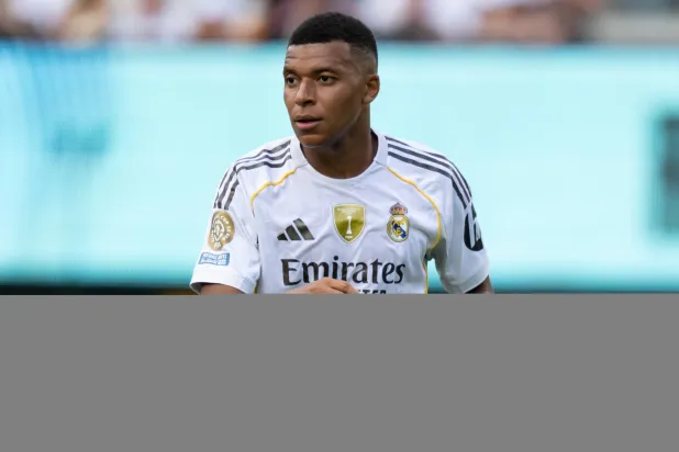 كيليان مبابي يواصل الغياب عن ريال مدريد (د.ب.أ)