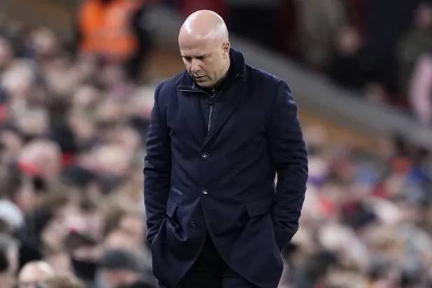 أرني سلوت مدرب ليفربول (د.ب.أ)