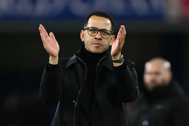 ليام روزنير مدرب تشيلسي الجديد (رويترز)