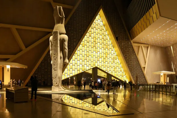 المعرض يقيم دورته السابعة في المتحف المصري الكبير (إدارة المعرض)