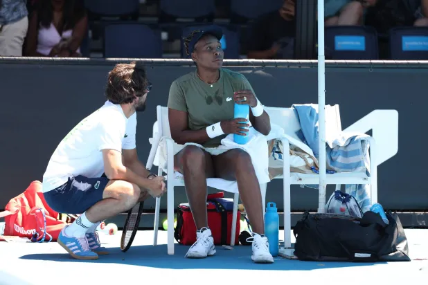 فينوس ويليامز تستعد للمشاركة في «أستراليا المفتوحة» (أ.ف.ب)