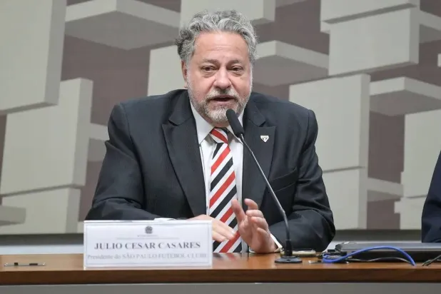 جوليو كاساريس رئيس ساو باولو المقال (أ.ف.ب)