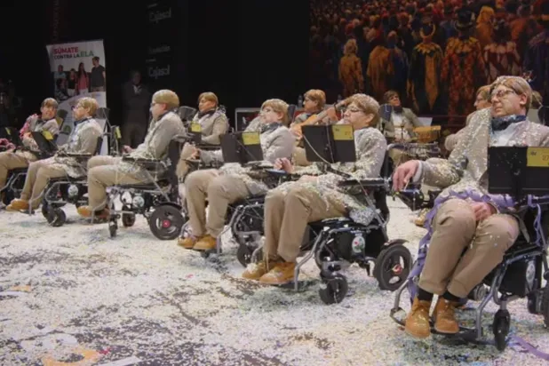 عرض يبدو غريباً لكنه يقترب أكثر من الإنسان (كرنفال قادس)