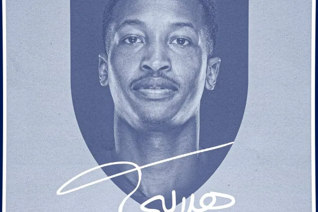 أعلن نادي الهلال ضم اللاعب مراد هوساوي (نادي الهلال)