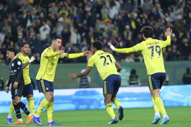 فرحة نصراوية بالهدف الثاني (تصوير: عبد العزيز النومان)