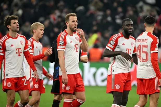 عدد من لاعبي فريق بايرن ميونيخ (رويترز)