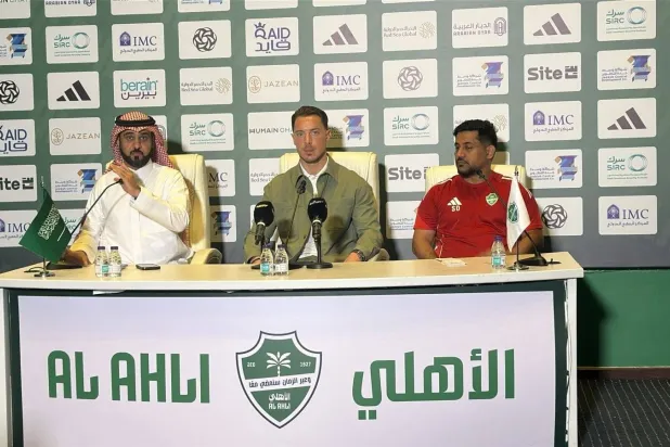 ماتياس يايسله خلال المؤتمر الصحافي (الشرق الأوسط)