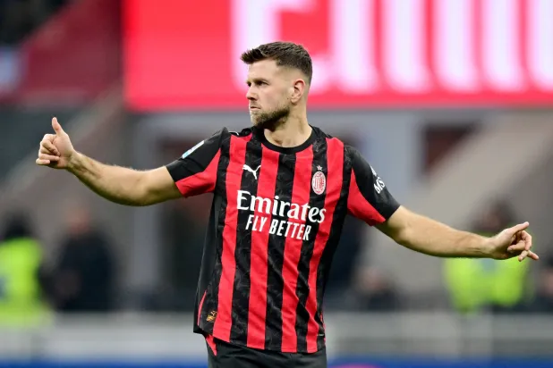 نيكلاس فولكروغ لاعب ميلان الإيطالي (رويترز)