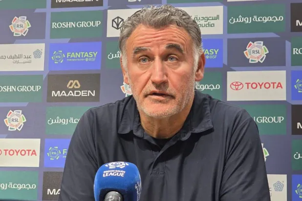 الفرنسي كريستوف غالتييه مدرب فريق نيوم (الشرق الأوسط) 