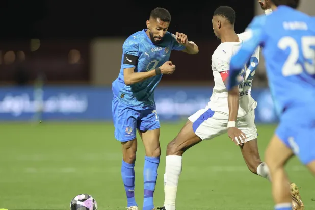 الفرج في مواجهة ناديه القديم (تصوير: عدنان مهدلي)