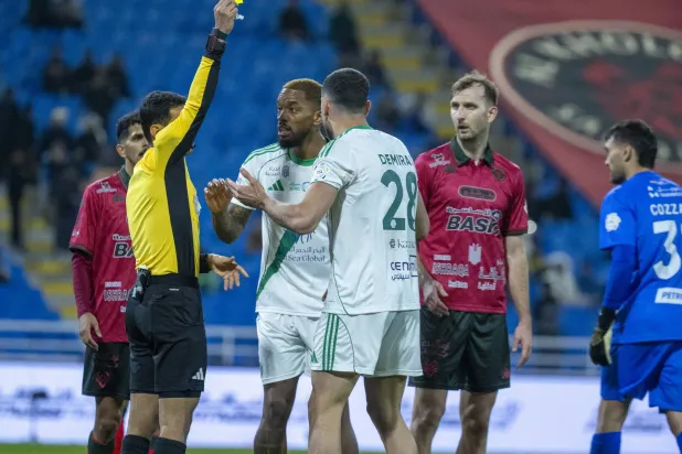 من ينقذ الحكام السعوديين من التشكيك المستمر في نزاهتهم؟