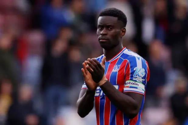 Soccer Football - Premier League - Crystal Palace v Sunderland - Selhurst Park, London, Britain - September 13, 2025 Crystal Palace's Marc Guehi applauds fans after the match Action Images via Reuters/Andrew Couldridge 
