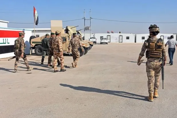 Irak'taki el-Kaim ile Suriye'deki el-Bukamal arasındaki sınır geçişinin Irak tarafı (AFP)