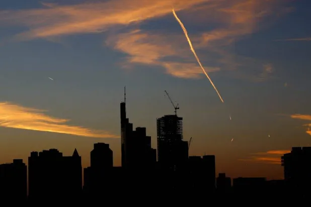 أفق مدينة فرانكفورت (رويترز)