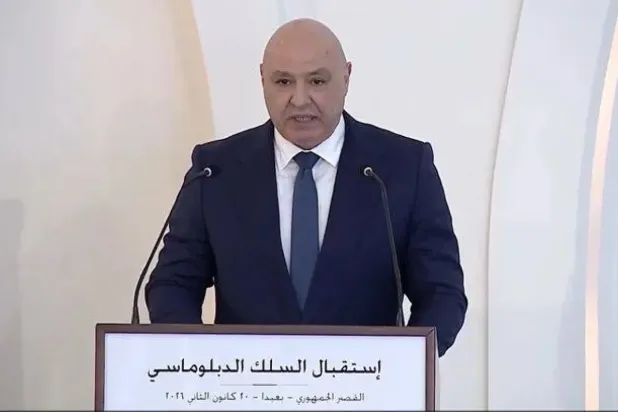 Lübnan Cumhurbaşkanı Joseph Avn, Baabda'daki Cumhurbaşkanlığı Sarayı'nda diplomatik temsilcilere hitap ediyor. (Lübnan Cumhurbaşkanlığı)