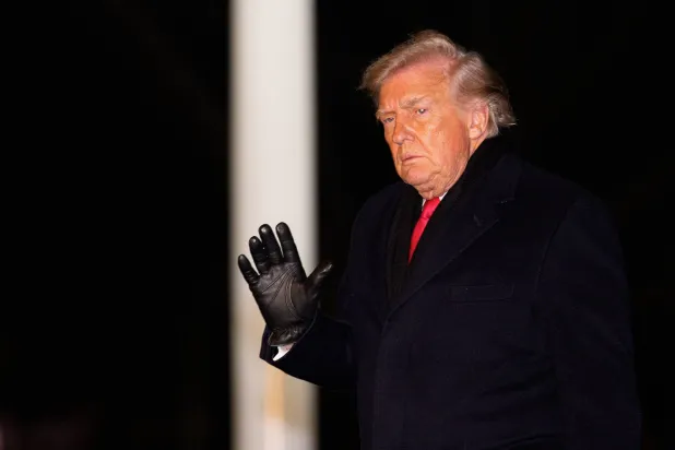 الرئيس دونالد ترمب دعا إلى عقد أول اجتماع لـ«مجلس السلام» الخميس في دافوس (إ.ب.أ)