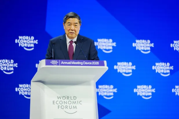 20 January 2026, Switzerland, Davos: Vice Premier of the People's Republic of China He Lifeng speaks during "Special Address by He Lifeng, Vice-Premier of the People's Republic of China session" at the World Economic Forum annual meeting in Davos. (Boris Baldinger/World Ecomonic Forum/dpa)
