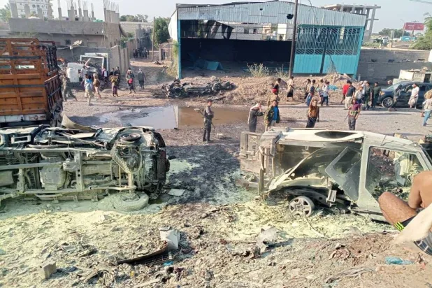 نجاة قائد عسكري رفيع من تفجير سيارة مفخخة في عدن